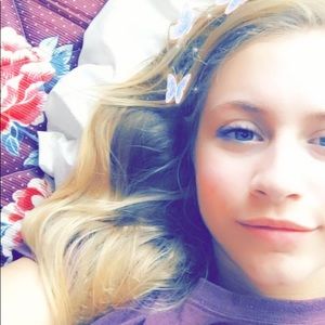 Meet your Posher, Lela